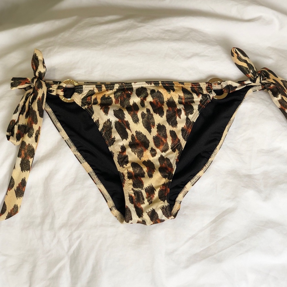 Victoria’s Secret leopard bikini bottom